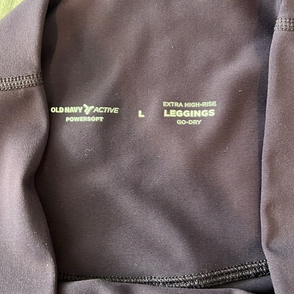 Purple Old Navy Powersoft Maternity 7/8 leggings Large stretchy pregnancy band - Picture 4 of 8